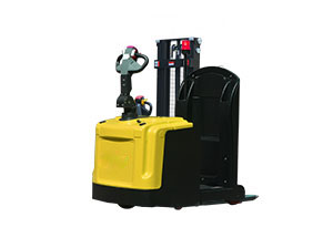 D30 Electric Tow Tractor