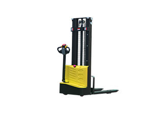 TW15 Electric Stacker