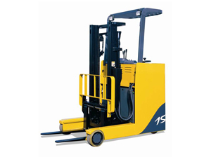 Xe nâng điện đứng lái 1.5T 